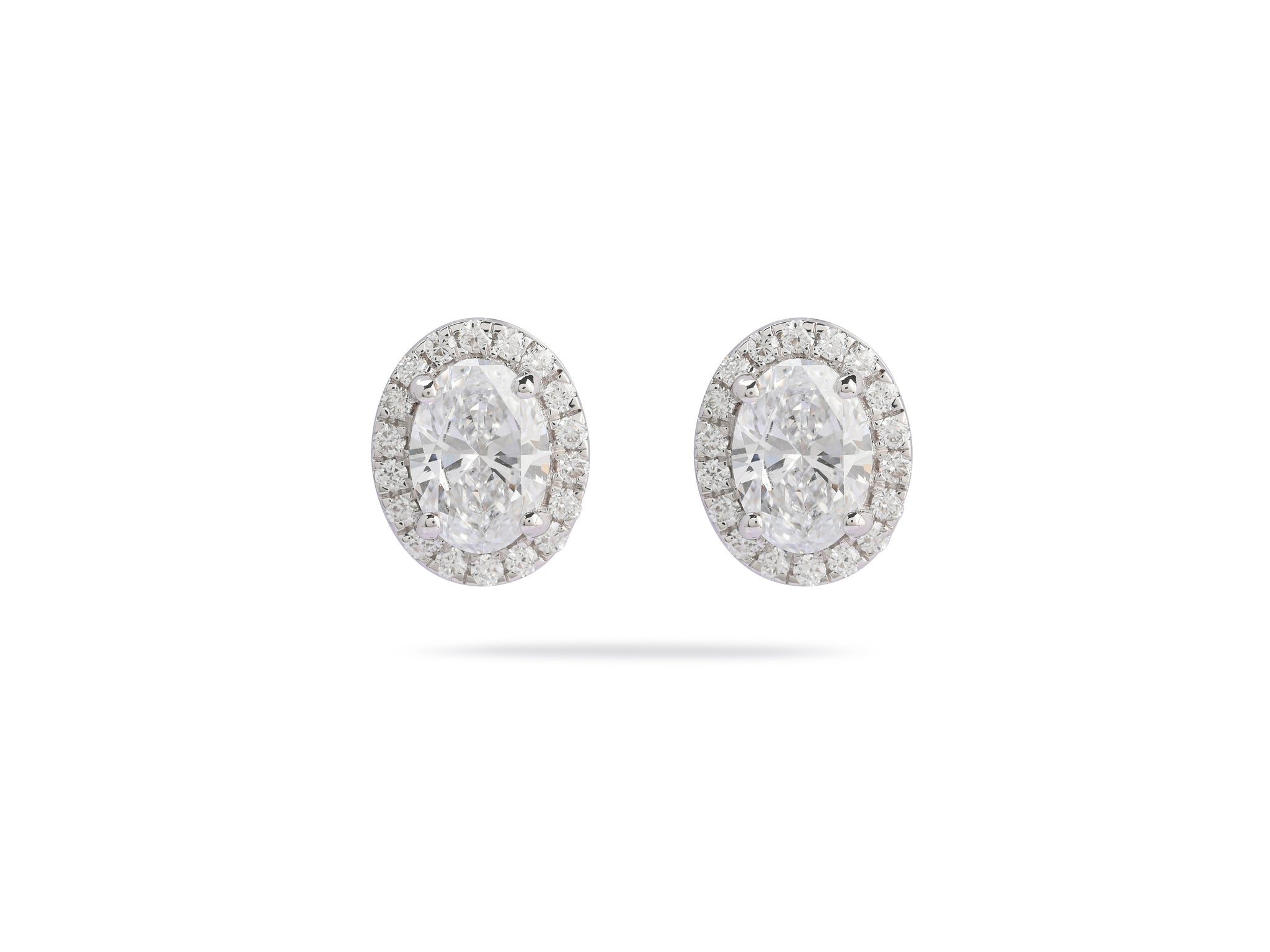 The Oval Solitaire Pair